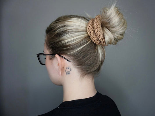 Knit Scrunchie in Almond