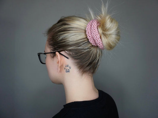 Knit Scrunchie in Dusty Rose