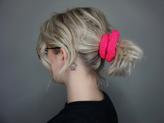 Knit Scrunchie in Neon Pink